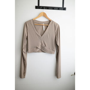 FREE PEOPLE MOVEMENT Long Sleeve Beige GOLDSAND CRISSCROSS top Medium M